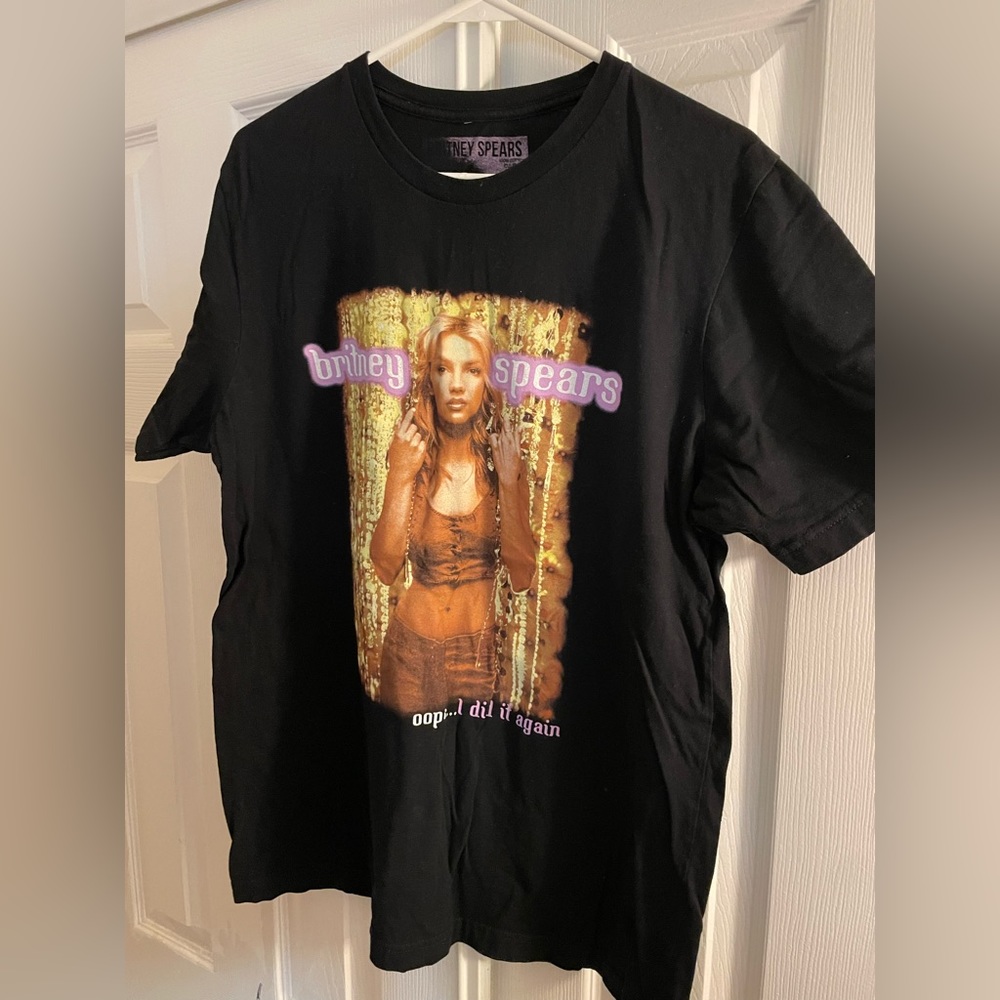 Britney Spears 2000 oops I did it again tour shirt size medium